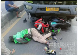 Tabrakan Maut di Krian Sidoarjo, Pengendara R2 Mengenakan Jaket Gojek  