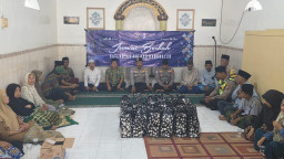 Indahnya Berbagi"Jumat Berkah" Satlantas Polres Bangkalan Berikan Bingkisan Warga Pangeranan